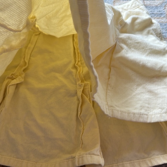 Urban Outfitters Mini Skirt - Picture 4 of 6